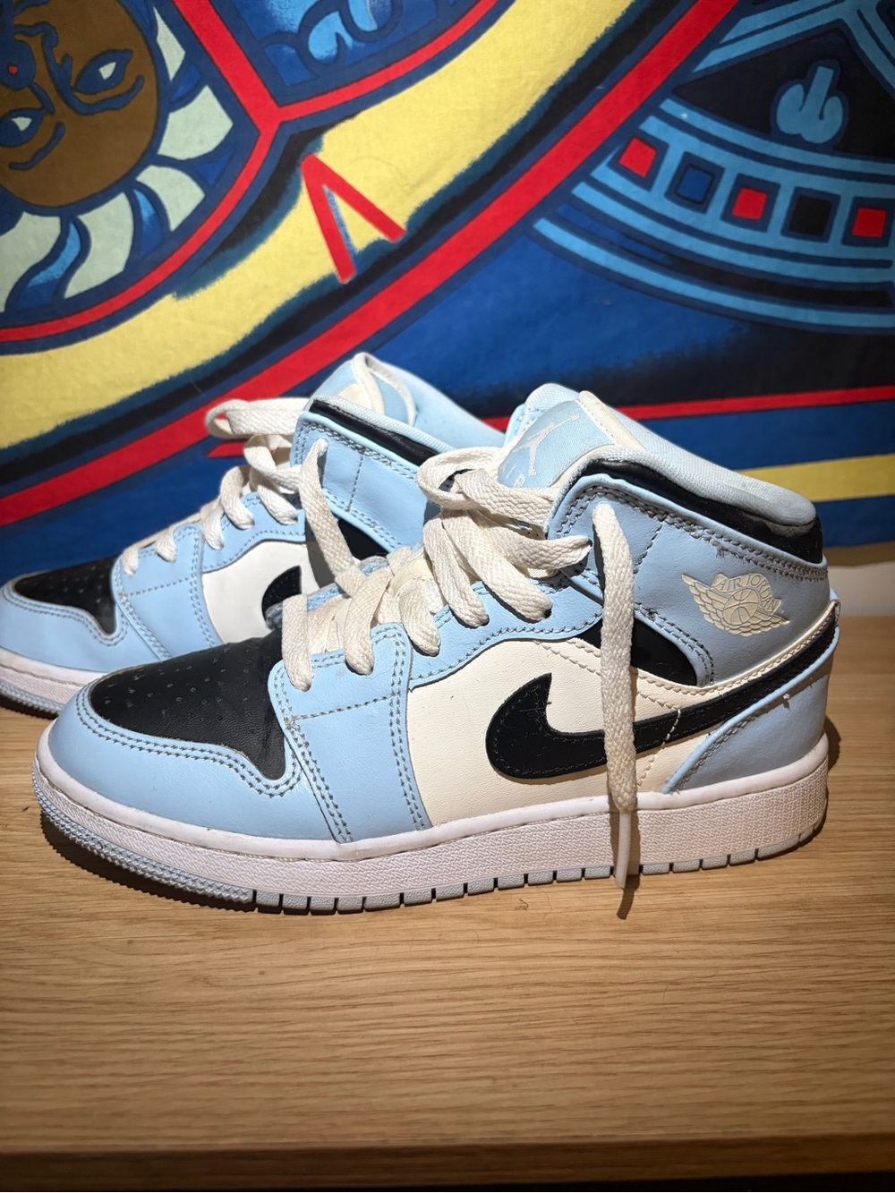 Jordan Kids Low Top Sneakers - Light Blue & Black - Picture 2 of 4